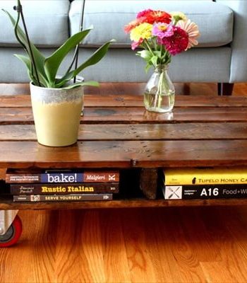 one pallet rolling coffee table