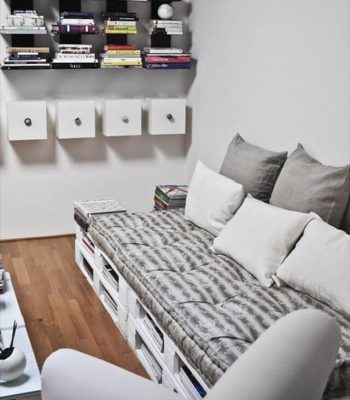 Comfortable Pallet Sofa for Your Lounge