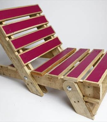 DIY Pallet Chair