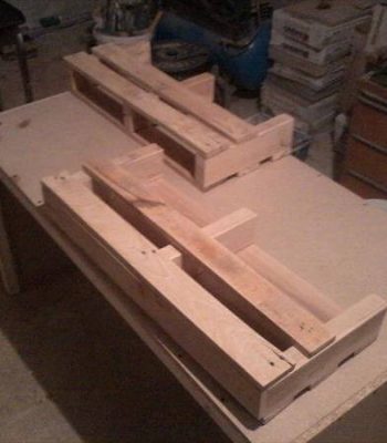 diy pallet shelves