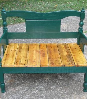 DIY Pallet Bench Design