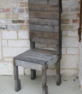 repurposed pallet chair