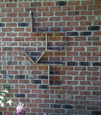 upcycled pallet love wall shelf