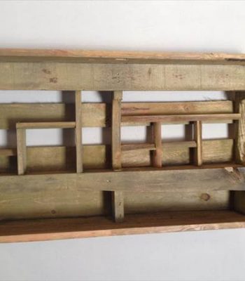 upcycled pallet wall rack
