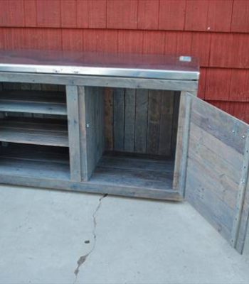 reclaimed pallet storage unit