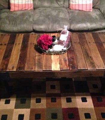 reclaimed pallet coffee table