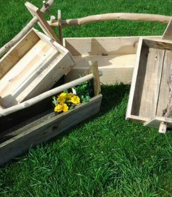 recycled pallet garden tool box