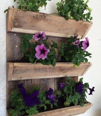 repurposed pallet triple tier wall planter