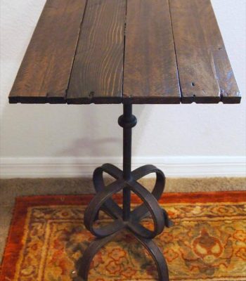 reclaimed pallet metal side table