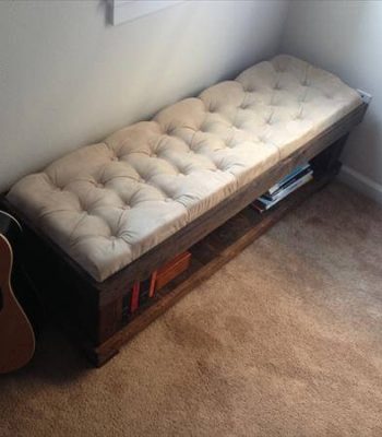 repurposed pallet tufted bench