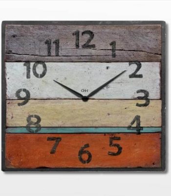 recycled pallet clock