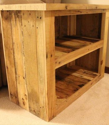 recycled pallet side table