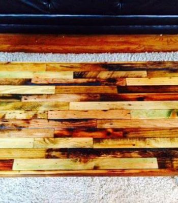 recycled pallet coffee table with metal legs