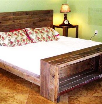 recycled pallet plateform with storage