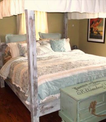 upcycled pallet bed with canopy
