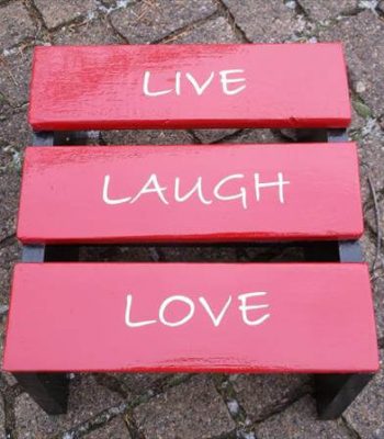 recycled pallet painted slatted wood stool