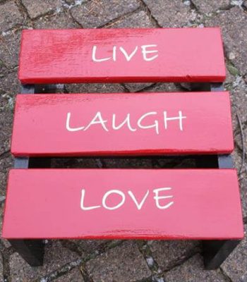 recycled pallet painted slatted wood stool