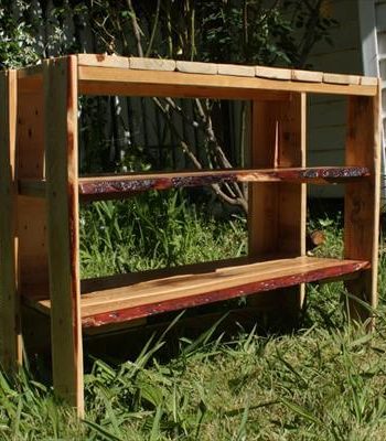 upcycled pallet shoes rack