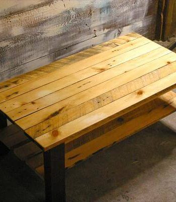 repurposed pallet coffee table