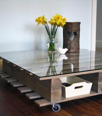 reclaimed pallet coffee table with magazine rack