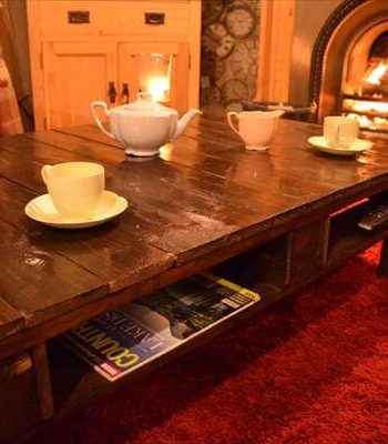 reclaimed pallet coffee table