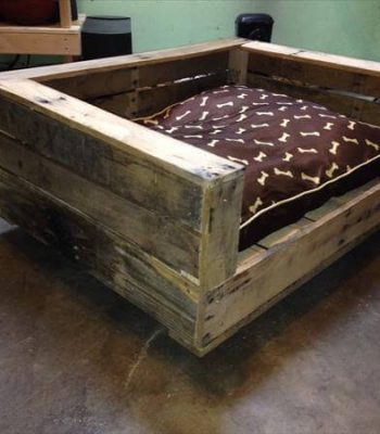 reclaimed pallet dog bed with cushion