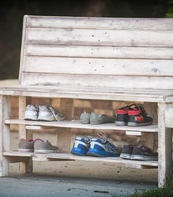 reclaimed pallet shoes rack bench