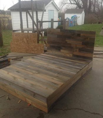 wooden pallet platform bed