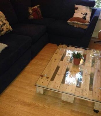 coffee table made of pallets