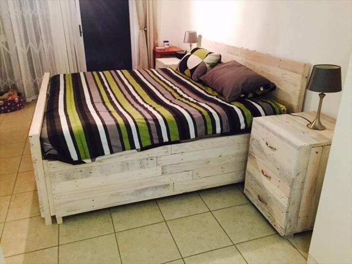 DIY Pallet Distressed Canopy Bed 101 Pallets