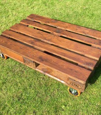 TV cabinet made of pallets
