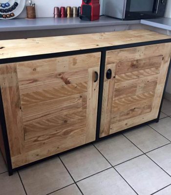 low-cost pallet kitchen cabinet or sideboard