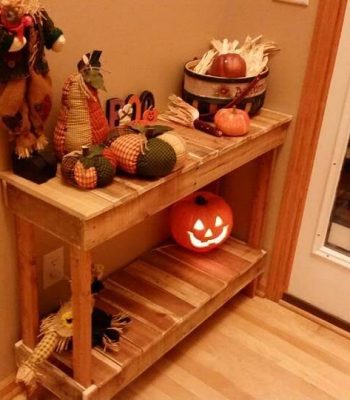 DIY Pallet Console Table
