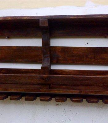 diy pallet wall shelf with glass holding surface