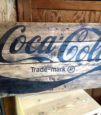pallet kitchen sign