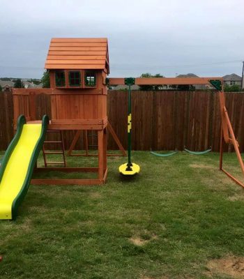 Wooden pallet play house