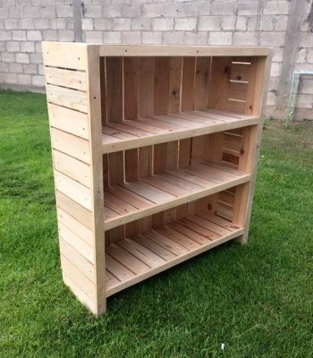 handmade pallet bookcase