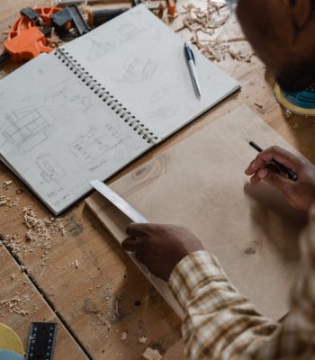 6 must have tools for pallet crafts